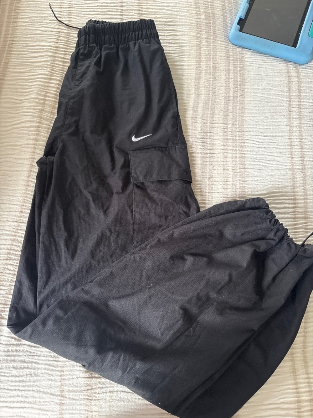 Nike cargos
